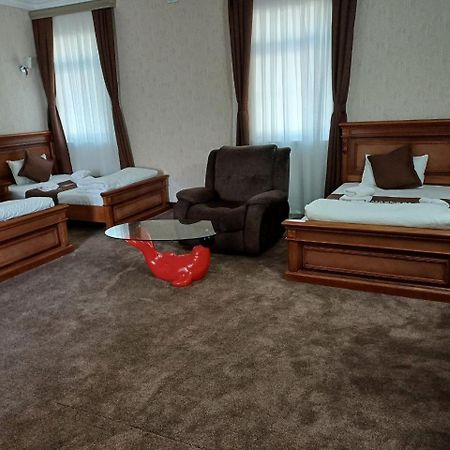 Maximum Hotel Navoi Luaran gambar